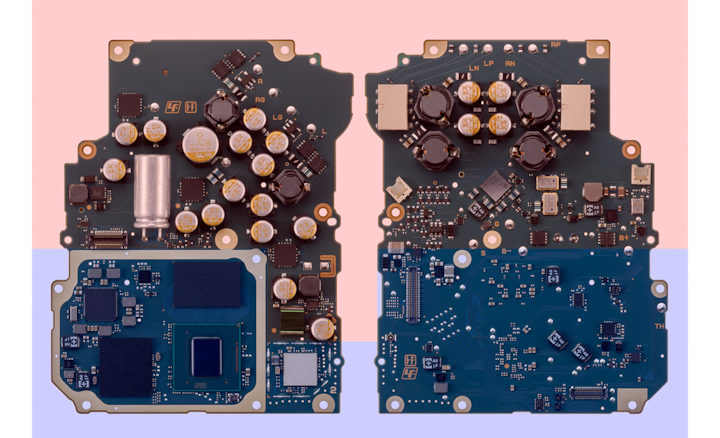 Image of circuit board with the Audio block highlighted in red and the Power/Digital block in blue